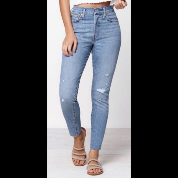 Levi's Wedgie Jeans - Picture 3 of 15